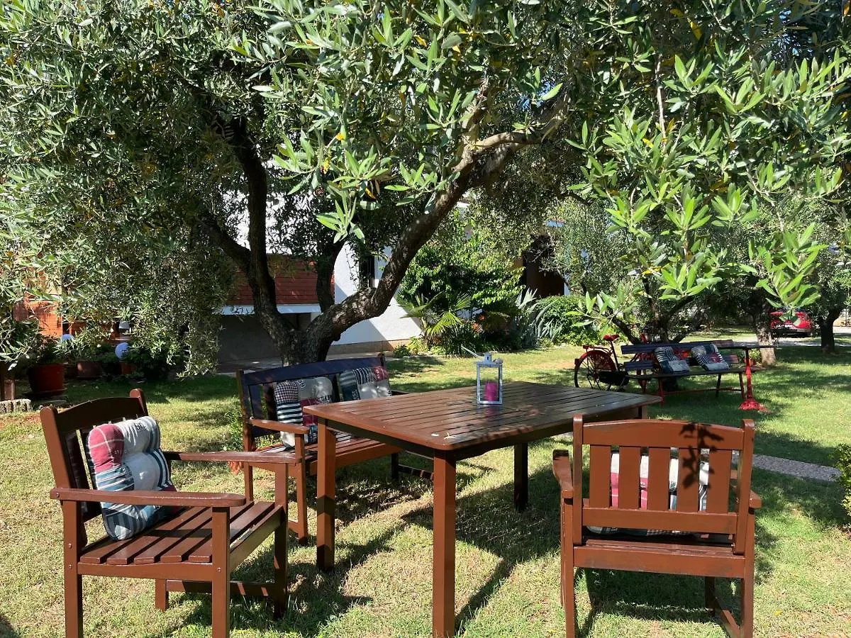 Annamaria Home Pula Holiday home